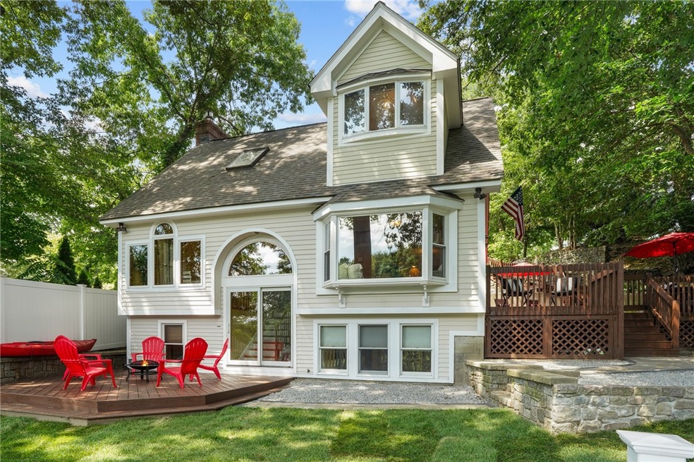 8 Totem Pole Trail, Smithfield, RI 02917 - photo 1