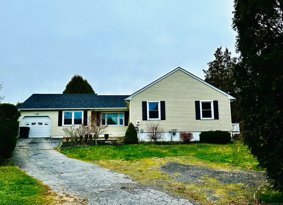 19 Penny Ln, New London, CT 06320 - photo 1