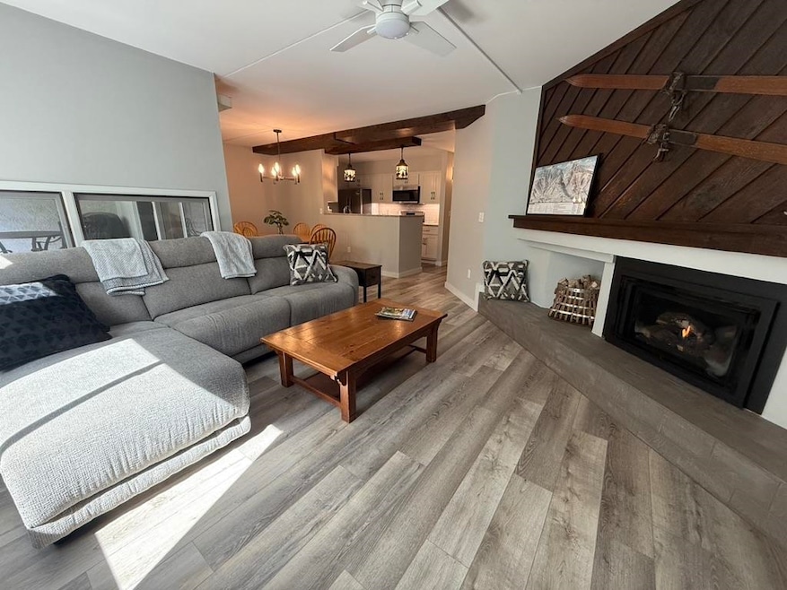 101 Bridges Cir unit 101, Warren, VT 05674 - photo 1