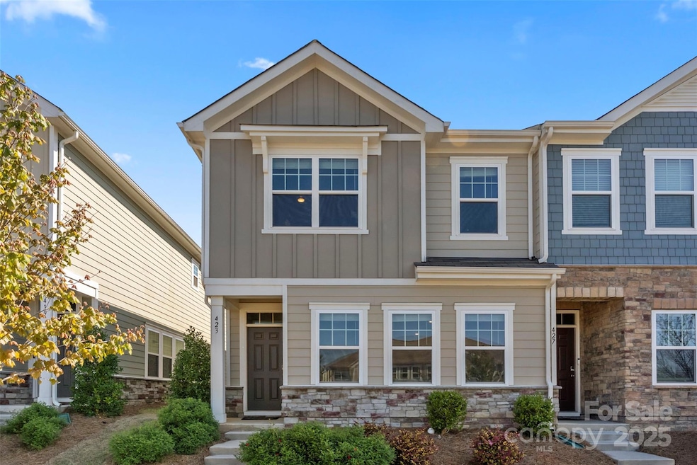 For Sale $399,900 • Co-Listing Agent