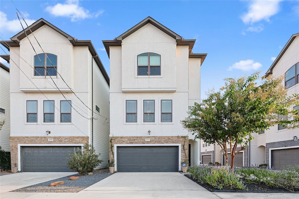Welcome to 873 Wakefield Dr #C — modern living in the heart of Garden Oaks with NO HOA!