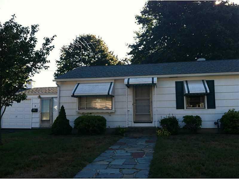 19 Meadowcrest Dr, Riverside, RI 02915 - photo 1