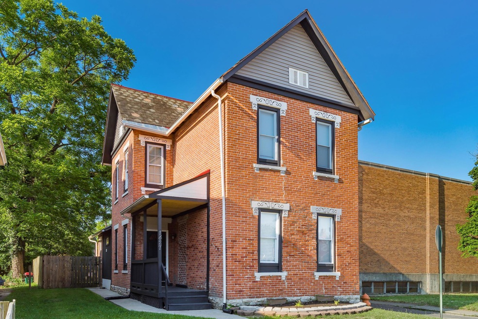 R - Oak St 004-2