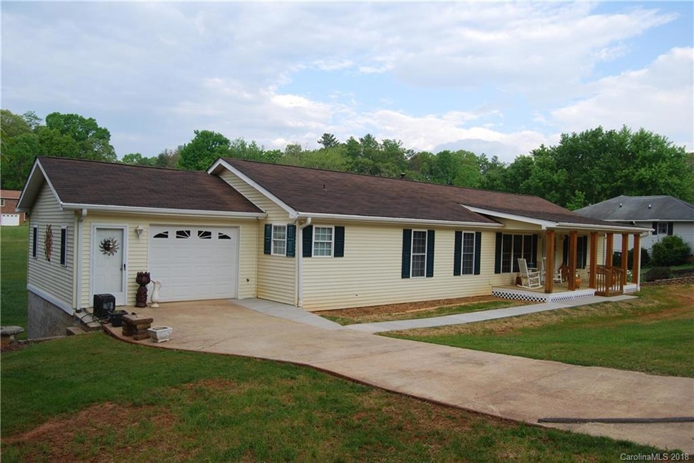 100 Hampton Rd, Leicester, NC 28748 - photo 1