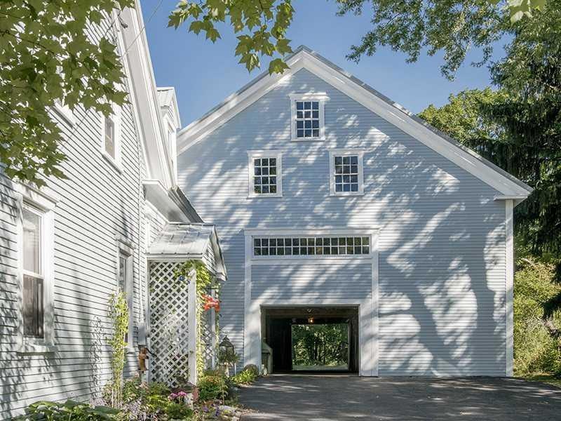 Stable/Barn.