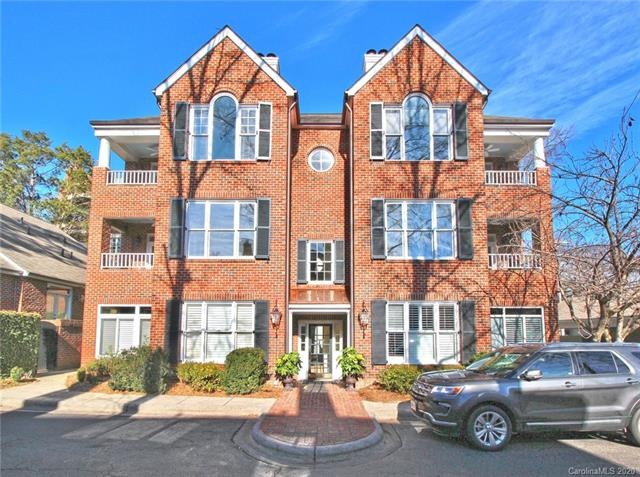 Top Right End Unit in the Heart of Myers Park!