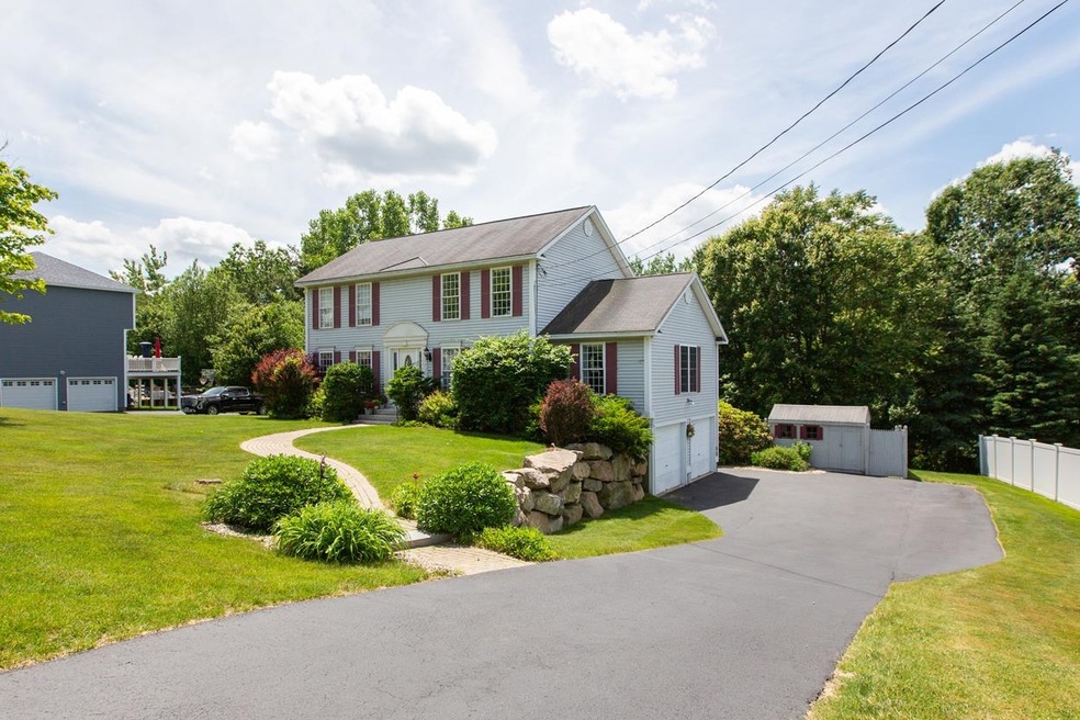 77 Rosegate Farm Dr, Manchester, NH 03109 - photo 1