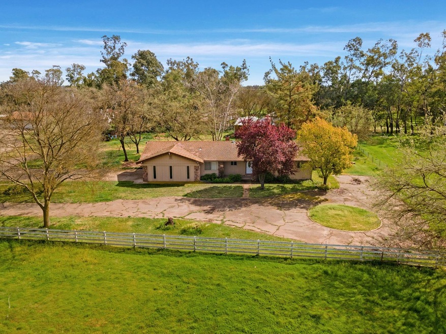 11580 E Peltier Rd, Acampo, CA 95220 - photo 1