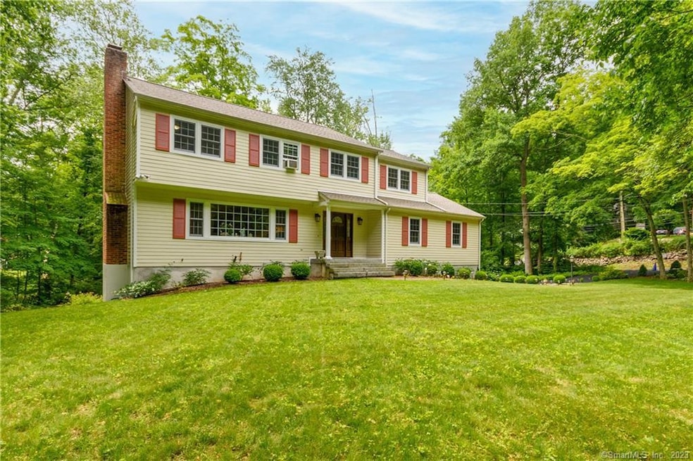 102 Range Rd, Wilton, CT 06897 - photo 1