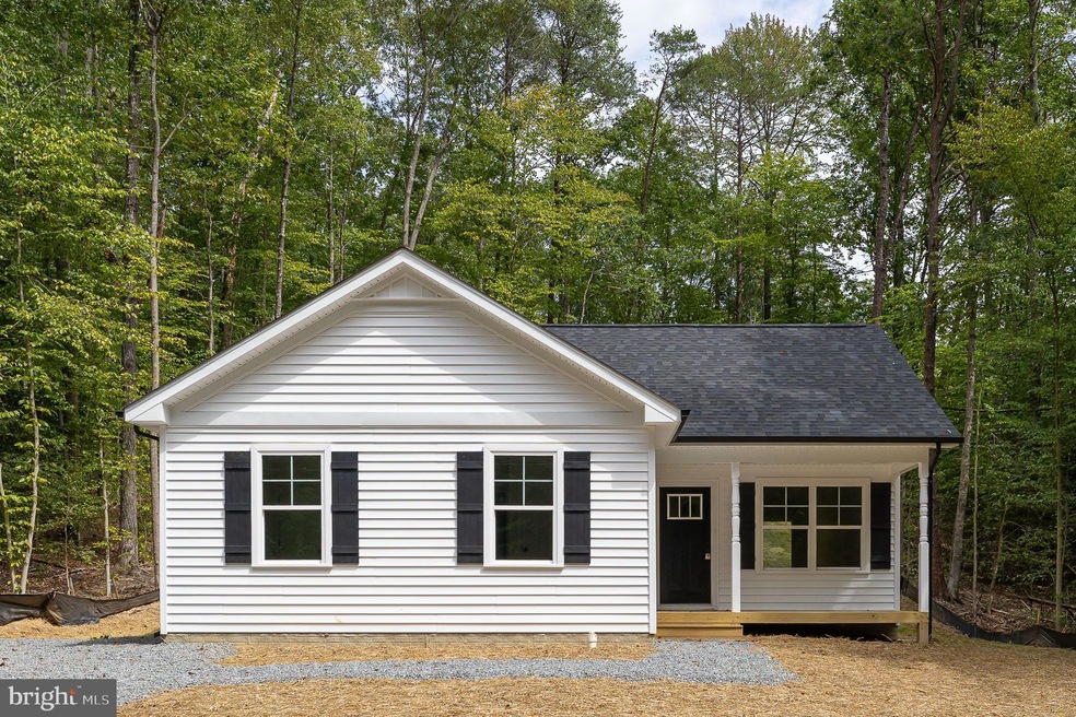 883 Forest Grove Rd, Colonial Beach, VA 22443 - photo 1