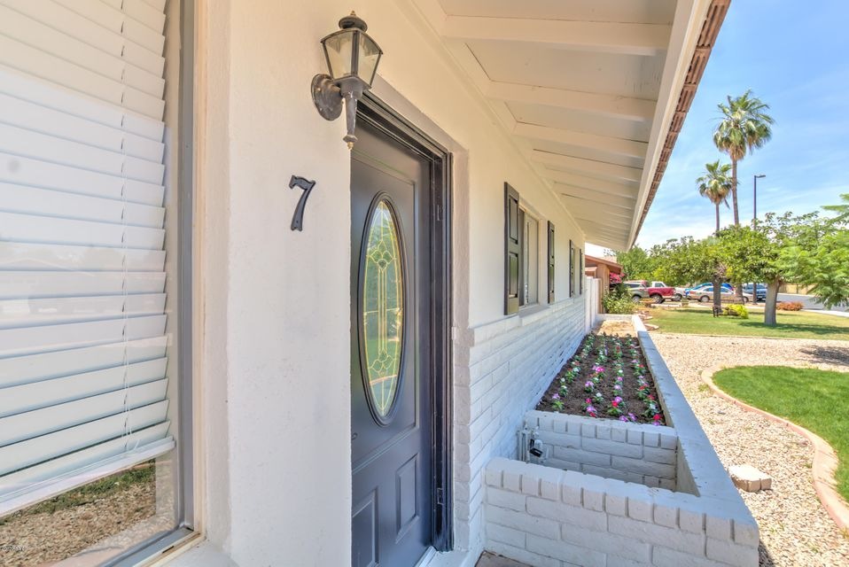 7 W Mesquite St-5