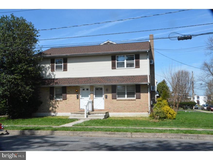 530 W 6th St, Lansdale, PA 19446 - photo 1