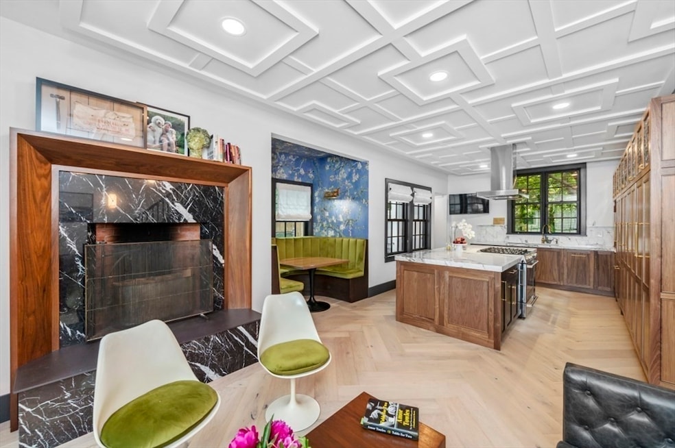 For Sale $1,895,000 • Co-Listing Agent