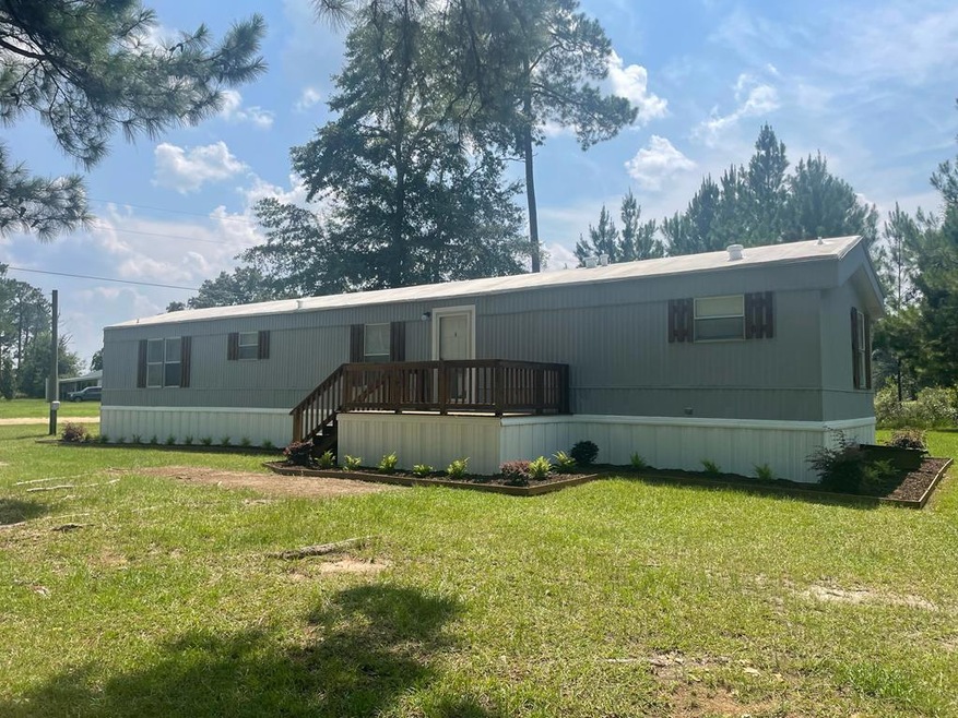 1015 Beechwood Dr, Jesup, GA 31545 - photo 1