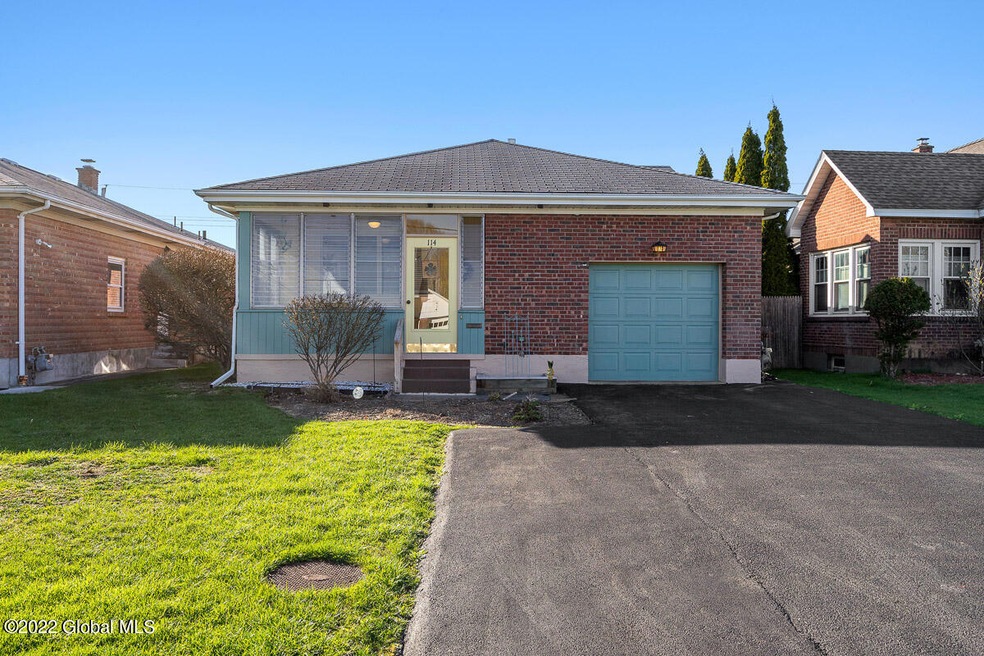 114 Edgecomb St, Albany, NY 12209 - photo 1