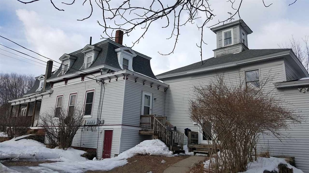 15 Highland St unit A, Rochester, NH 03868 - photo 1