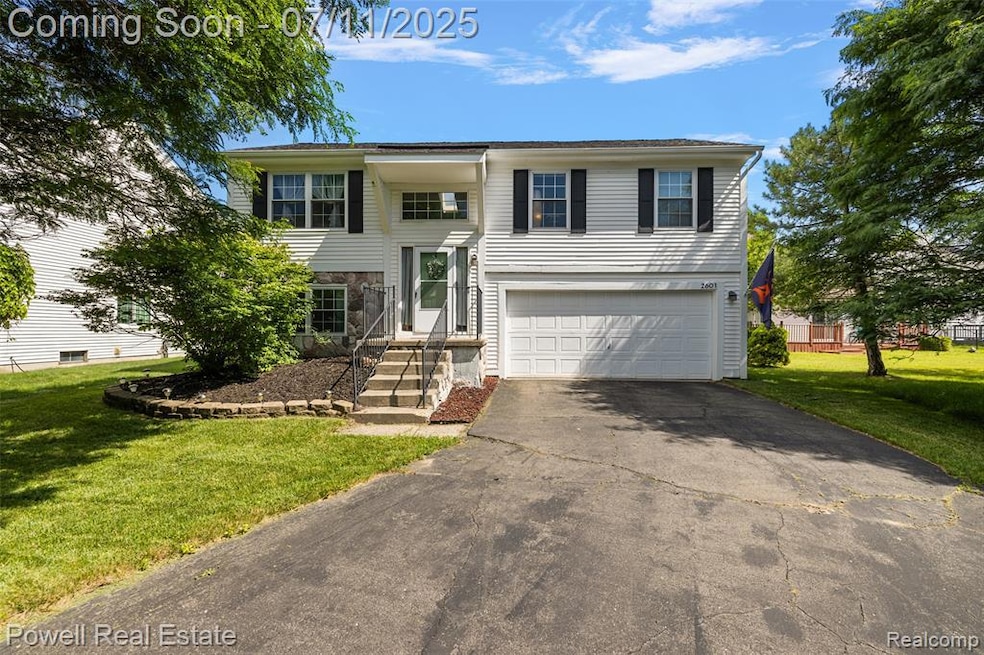 Welcome to 2601 Eardman, Westland!