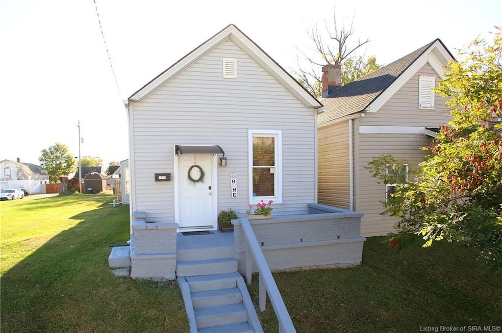 1406 Chartres St, New Albany, IN 47150 - photo 1