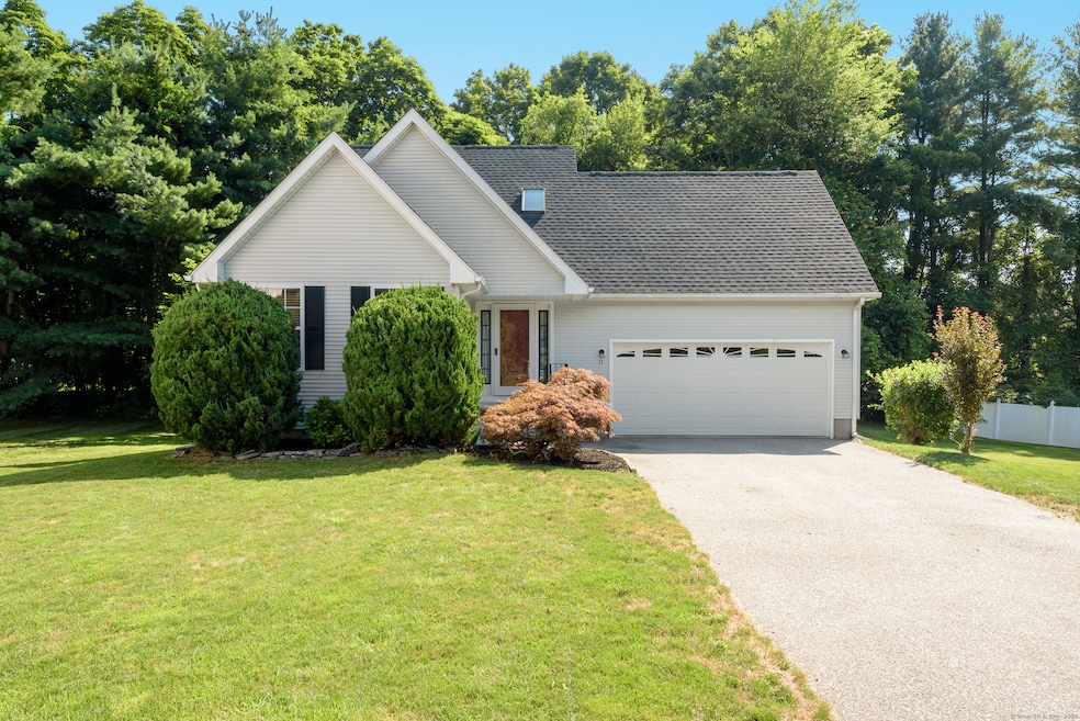11 Podunk Cir, South Windsor, CT 06074 - photo 1