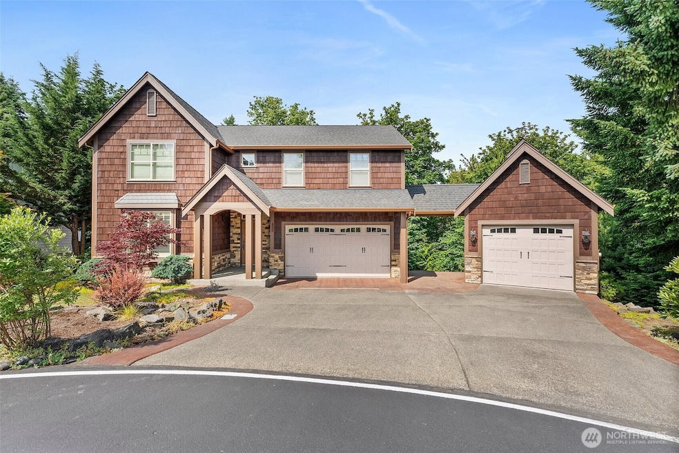 For Sale $870,000 • Co-Listing Agent