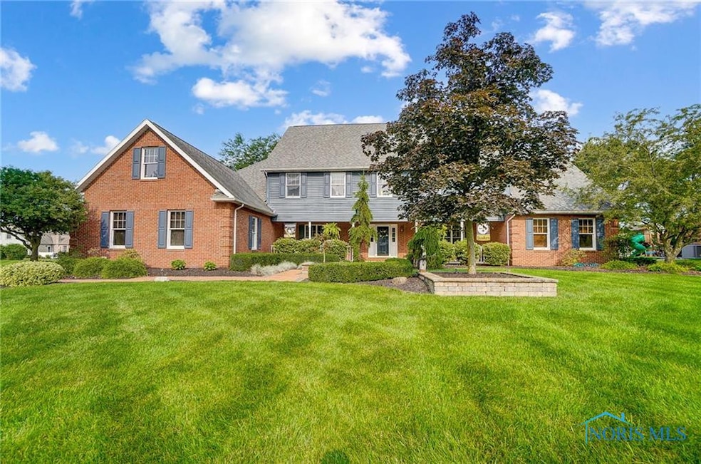 1121 Fox Run Rd, Findlay, OH 45840 - photo 1