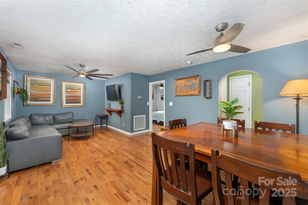 141 Willets Point Blvd, Nebo, NC 28761 - photo 1