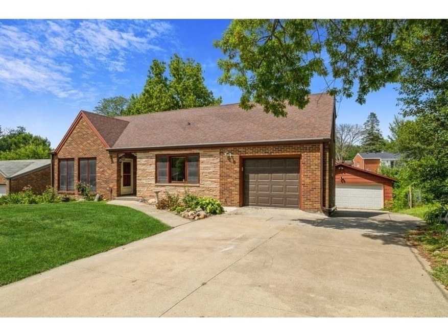 6719 Colby Ave, Windsor Heights, IA 50324 - photo 1