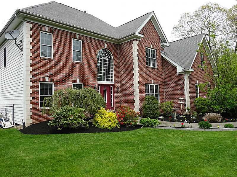 1 Heritage Dr, East Greenwich, RI 02818 - photo 1