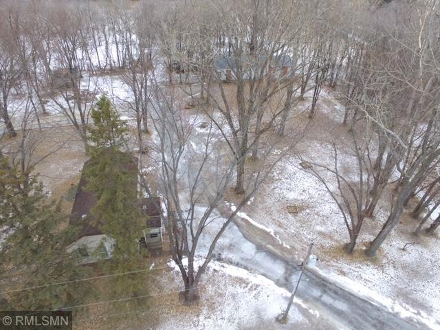 Private 2.5 acres