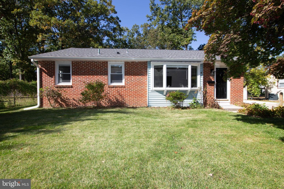 605 Maryland Rd, Glassboro, NJ 08028 - photo 1