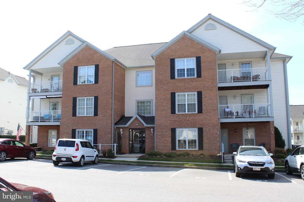 2013 Rudy Serra Dr unit 3D, Sykesville, MD 21784 - photo 1