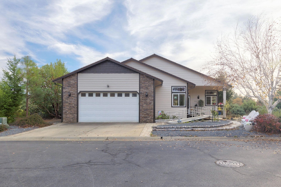 348 Cedar Ridge Dr, Cave Junction, OR 97523 - photo 1