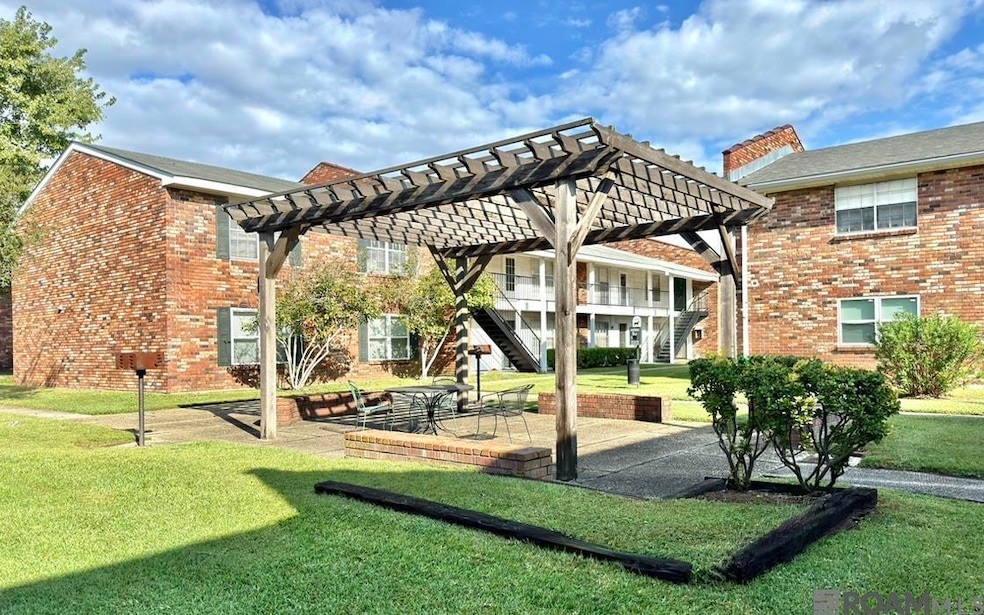 1701 Lobdell Ave unit 53, Baton Rouge, LA 70806 - photo 1