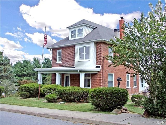 427 Chestnut St, Freemansburg, PA 18017 - photo 1