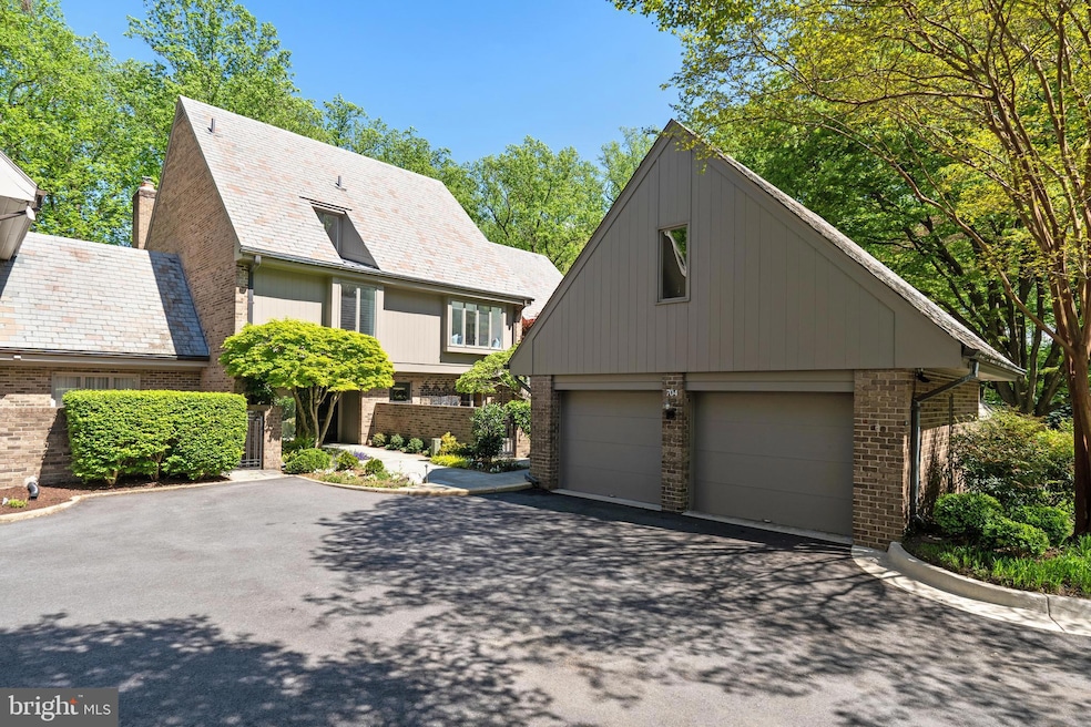 Sold $1,550,000 • Co-Listing Agent