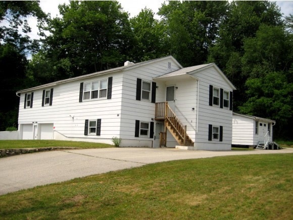 562 Arah St, Hooksett, NH 03106 - photo 1