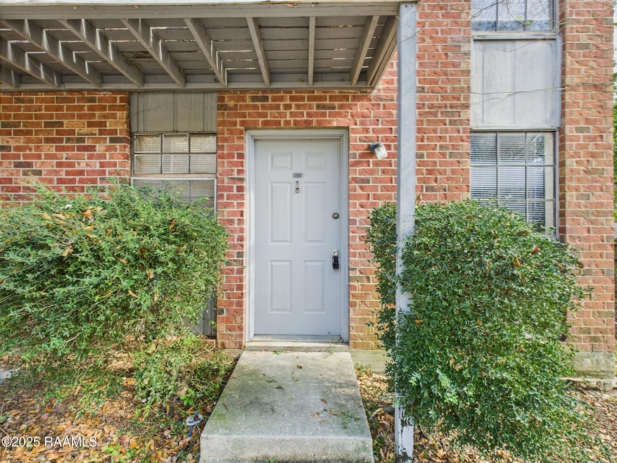 207 Rue Royale unit B, Lafayette, LA 70507 - photo 1
