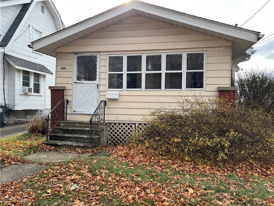 880 Jason Ave, Akron, OH 44314 - photo 1