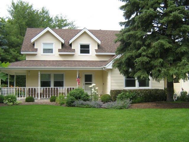 330 Cornell Ln, Algonquin, IL 60102 - photo 1