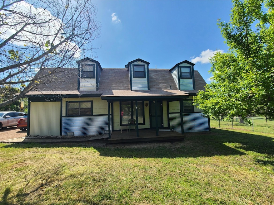 485 Lois Cir, Granbury, TX 76049 - photo 1