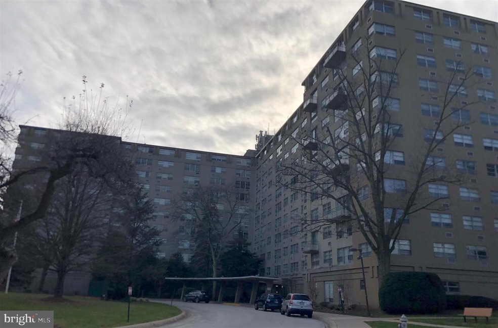 Radnor House unit 129, Bryn Mawr, PA 19010 - photo 1