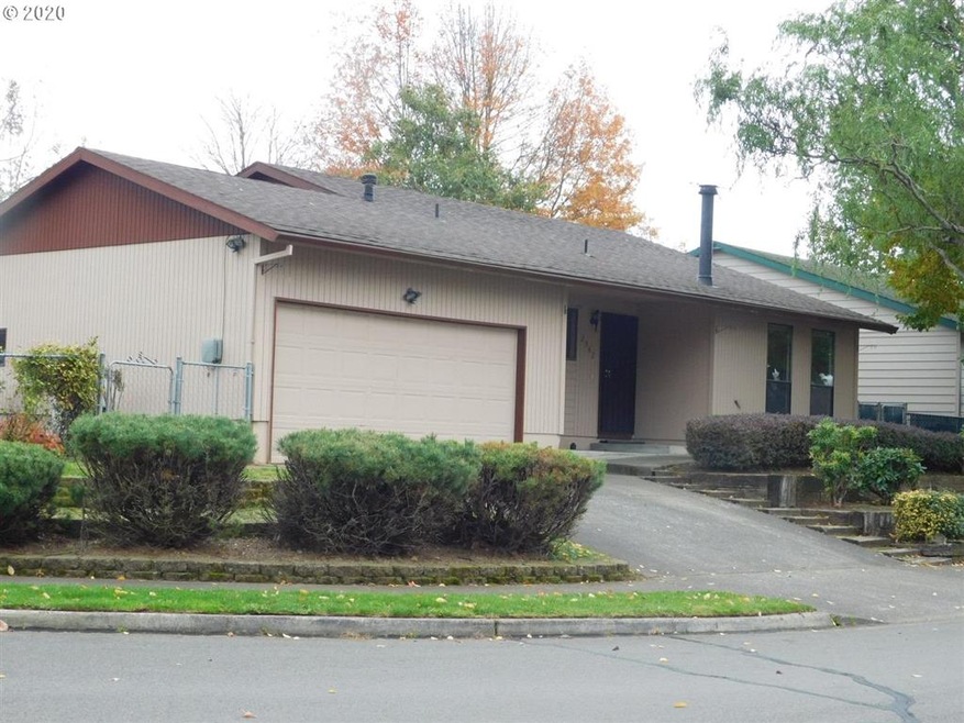 2342 SW 22nd St, Troutdale, OR 97060 - photo 1