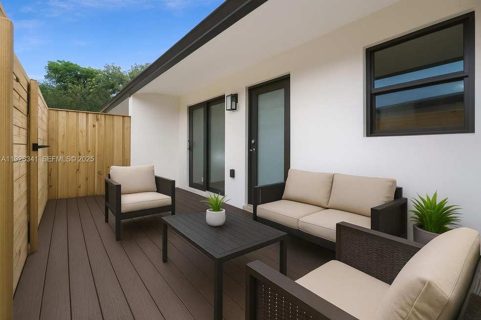 1119 W Las Olas Blvd unit 3, Fort Lauderdale, FL 33312 - photo 1