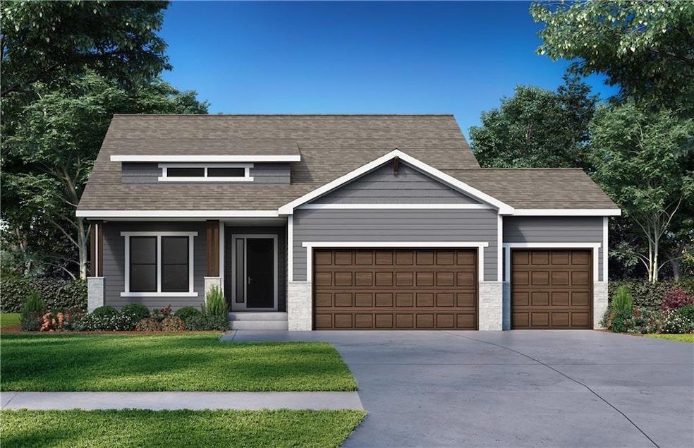 4520 SW Berkshire Dr, Raymore, MO 64083 - photo 1