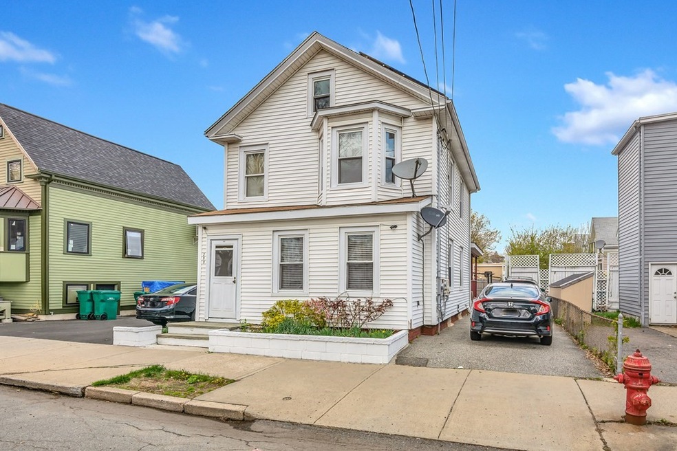 209 Fayette St, Lynn, MA 01902 - photo 1