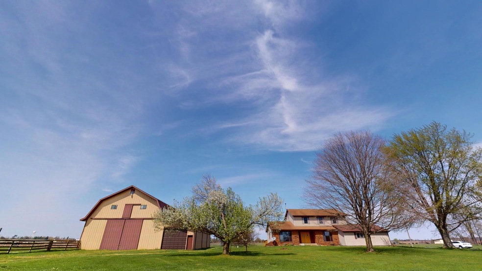 5177 E 350 N, Rolling Prairie, IN 46371 - photo 1