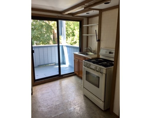 837 E 2nd St unit 2, Boston, MA 02127 - photo 1