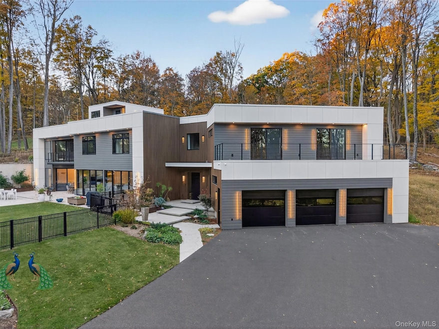 For Sale $2,999,000 • Co-Listing Agent