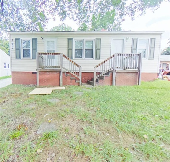 1207 Asheboro St, High Point, NC 27260 - photo 1
