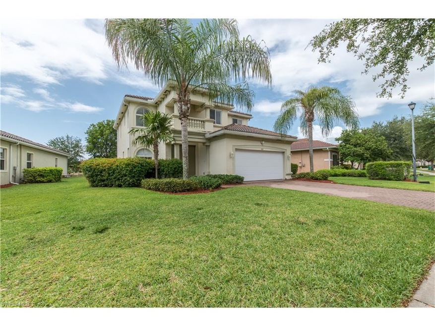 2011 Par Dr, Naples, FL 34120 - photo 1